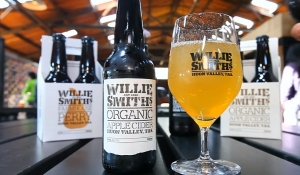 Willie Smiths Organic Apple Cider - Huon Valley