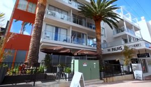 Adelaide Dress Circle Apartments - The Palms - Kent Town